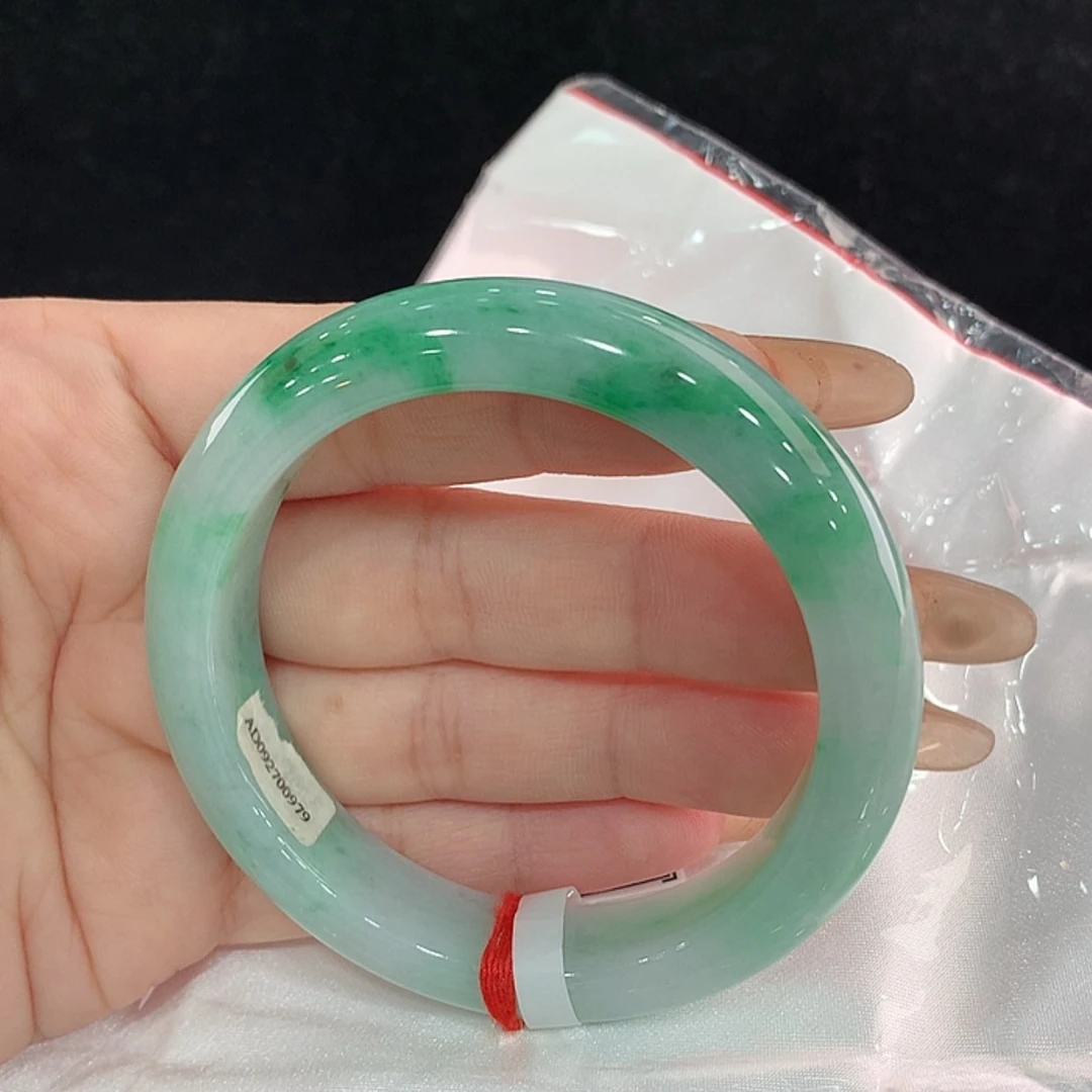 【闪购商品】翡翠手镯未镶嵌56.5，56/57