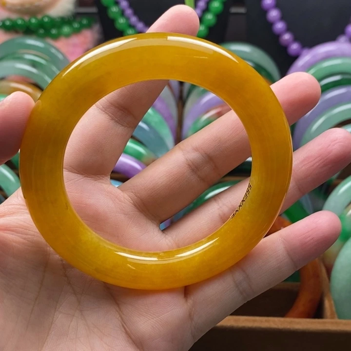 下***疯仿水晶非金属高端手镯