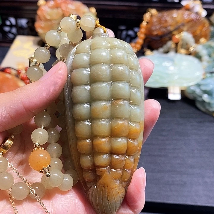 岫玉未镶嵌毛衣链