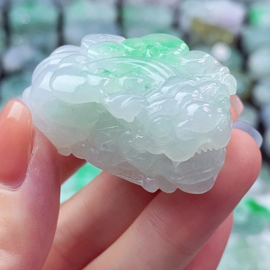 颈饰未镶嵌翡翠天然