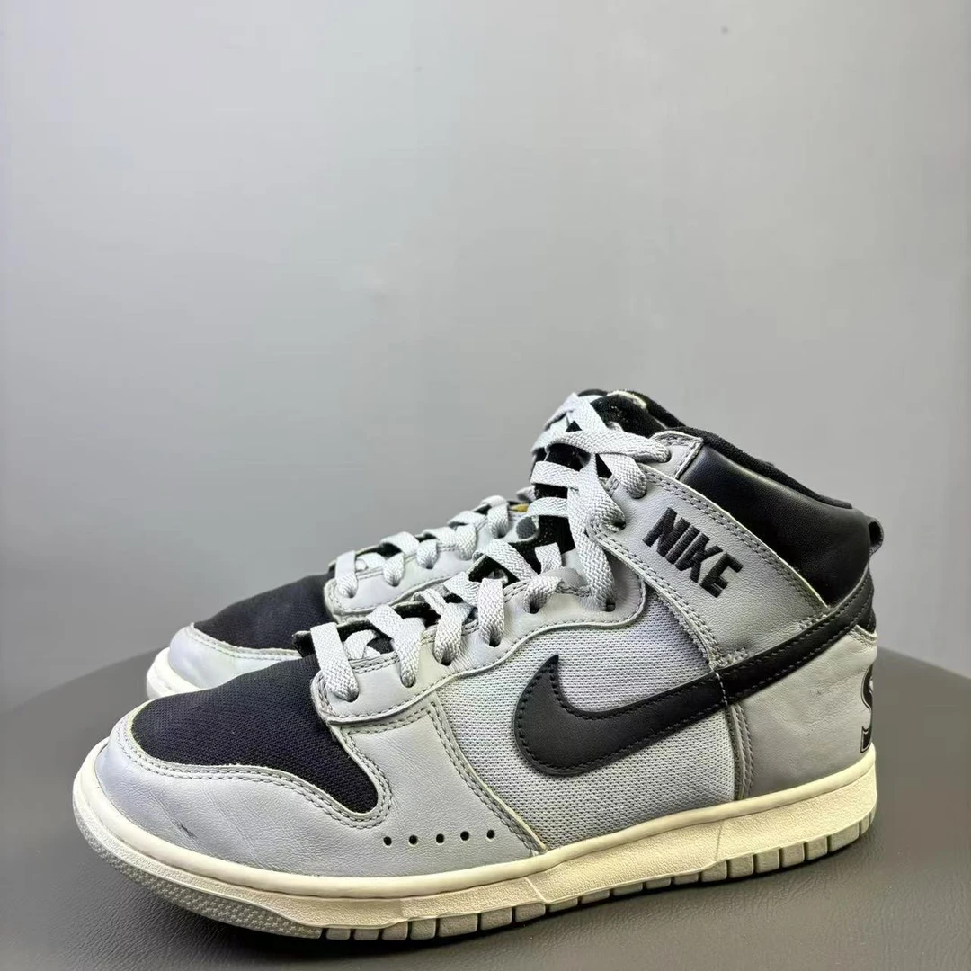 90新 maje 42码 Dunk白灰球鞋 非原盒 瑕疵如图