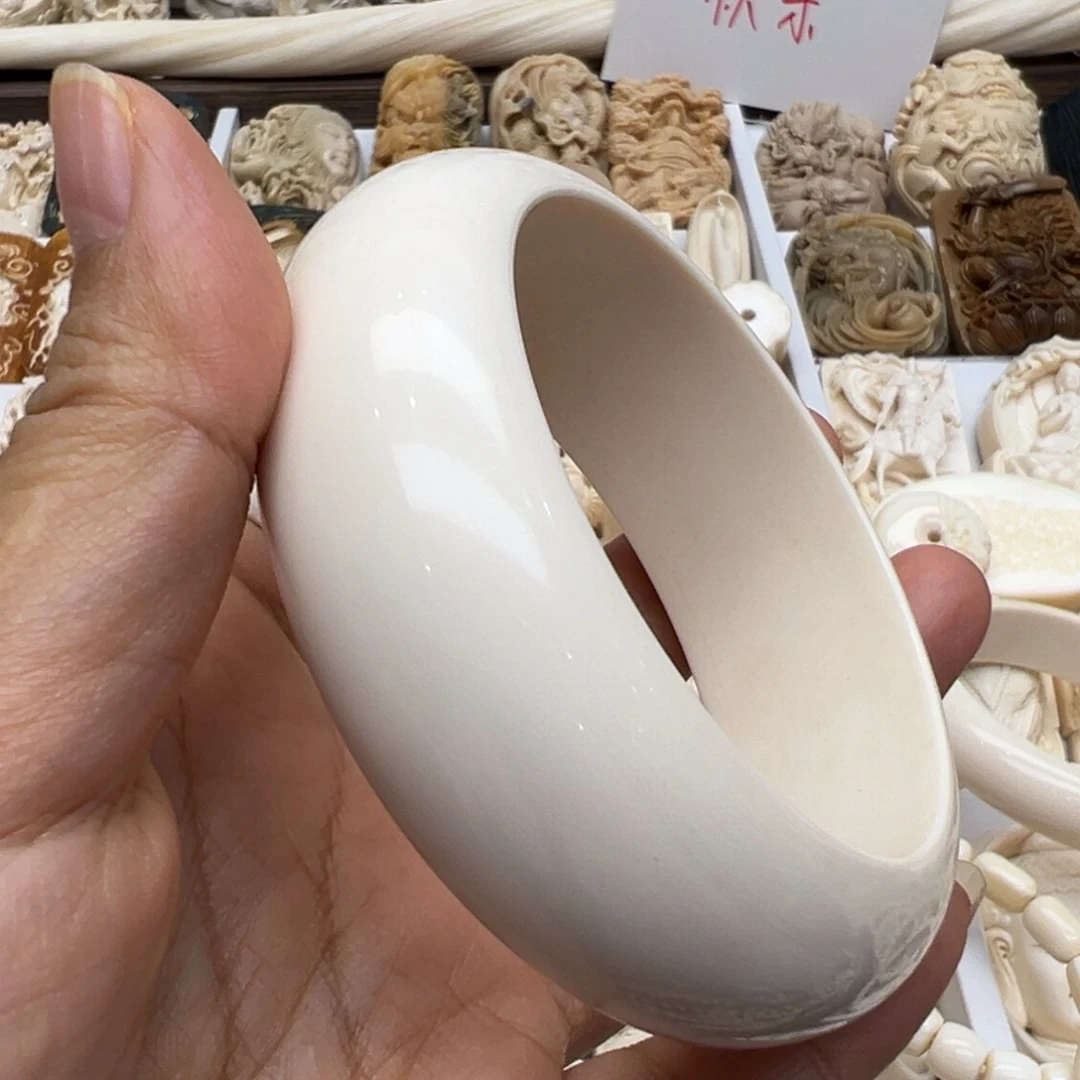 白玉菩提吊坠O***C猛犸