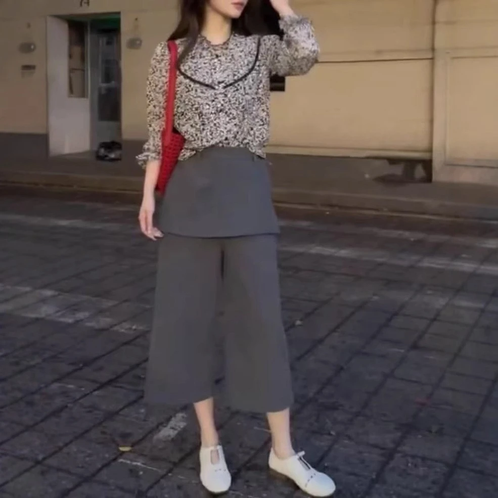 中年女装2025夏季新款减龄两件套装薄款碎花衬衫带阔腿裤洋气套装