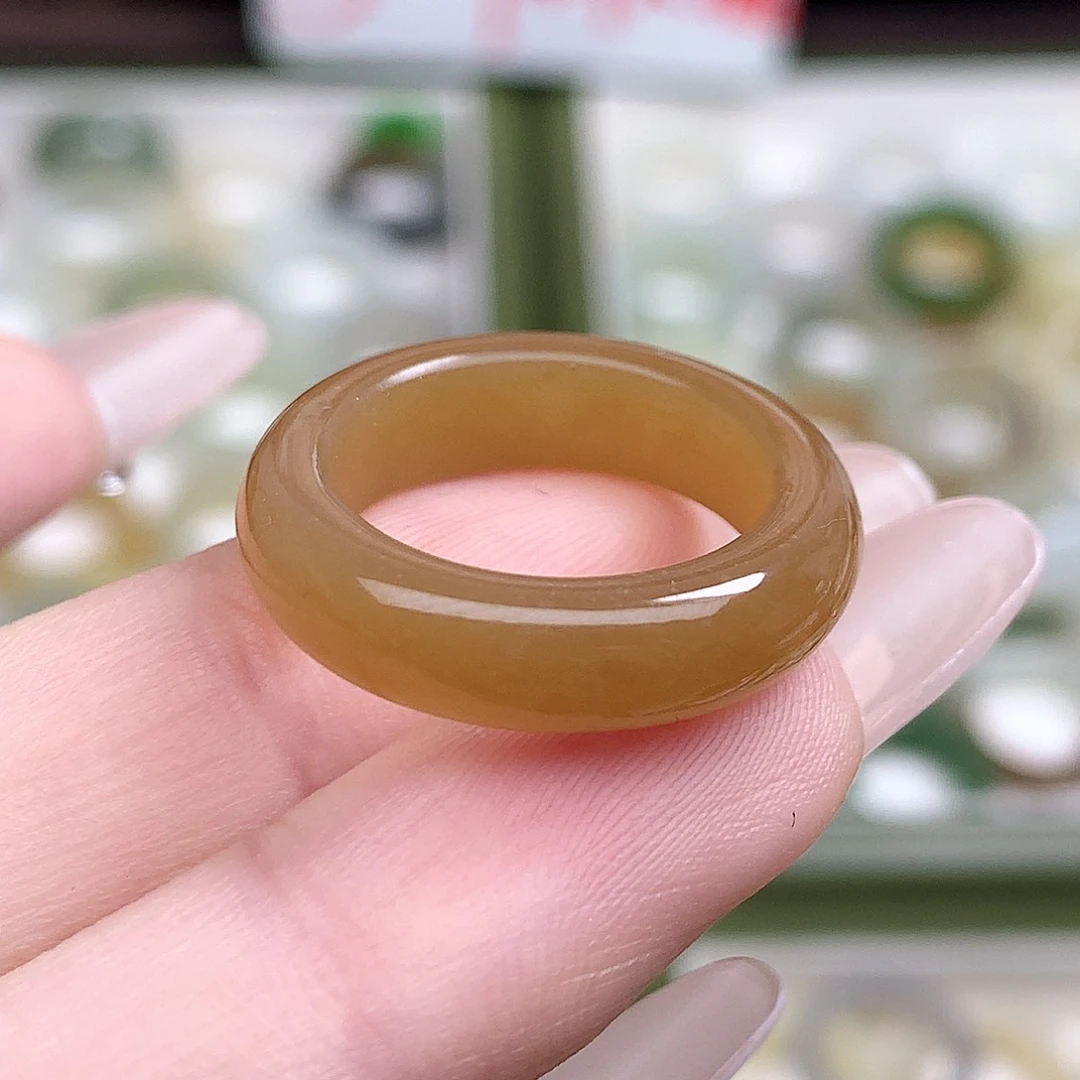 未镶嵌戒指和田玉