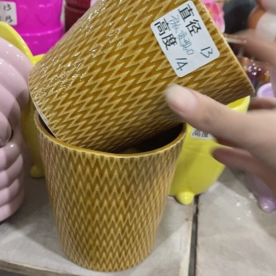 多肉绿植陶瓷花盆9.9包邮，有孔