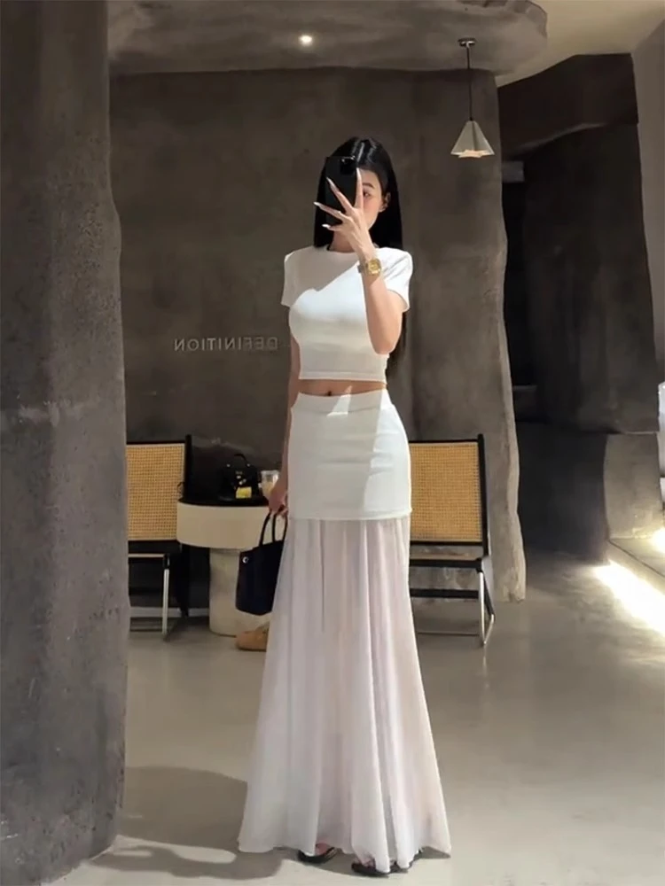 韩系穿搭一整套设计感正肩T恤网纱拼接包臀裙气质套装