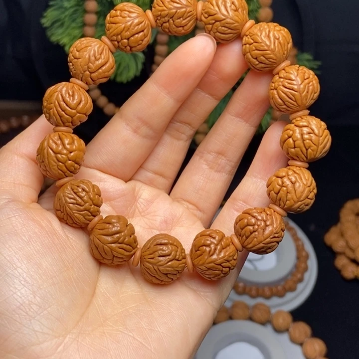 秦岭龙纹桃核手串