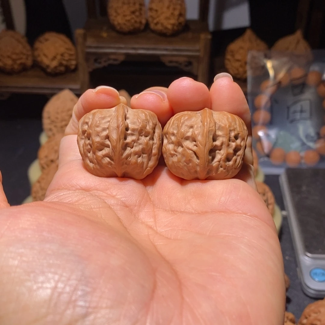 文玩核桃吊坠野生元宝28