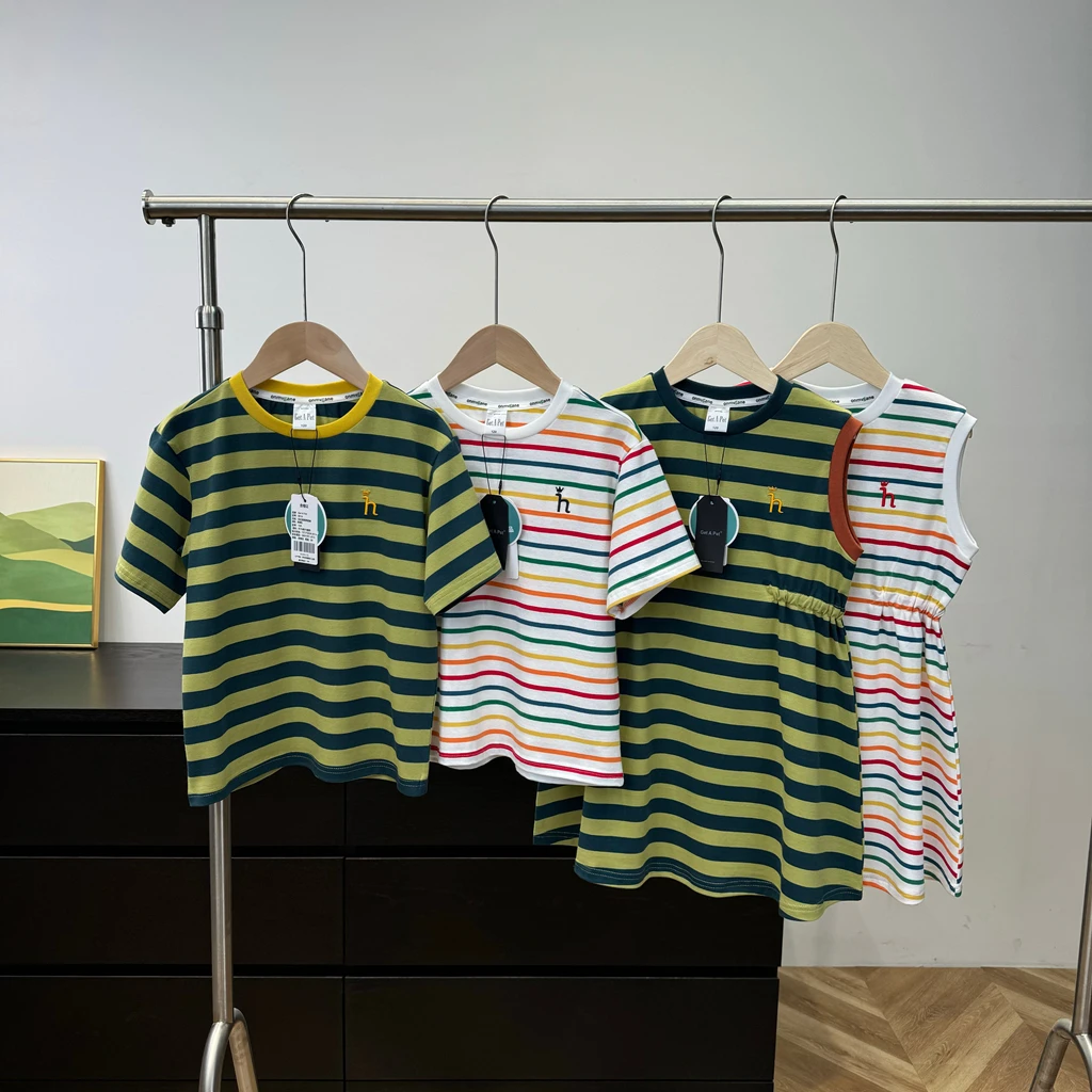 25条纹姐弟装夏季宽松短袖T恤休闲条纹男童女童上衣8068