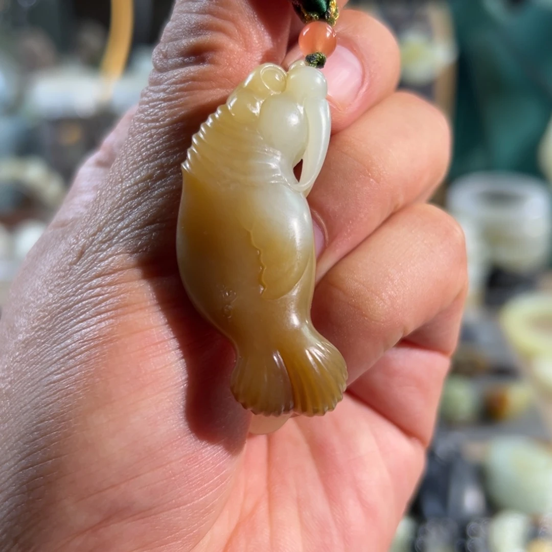 和田玉未镶嵌颈饰且未料