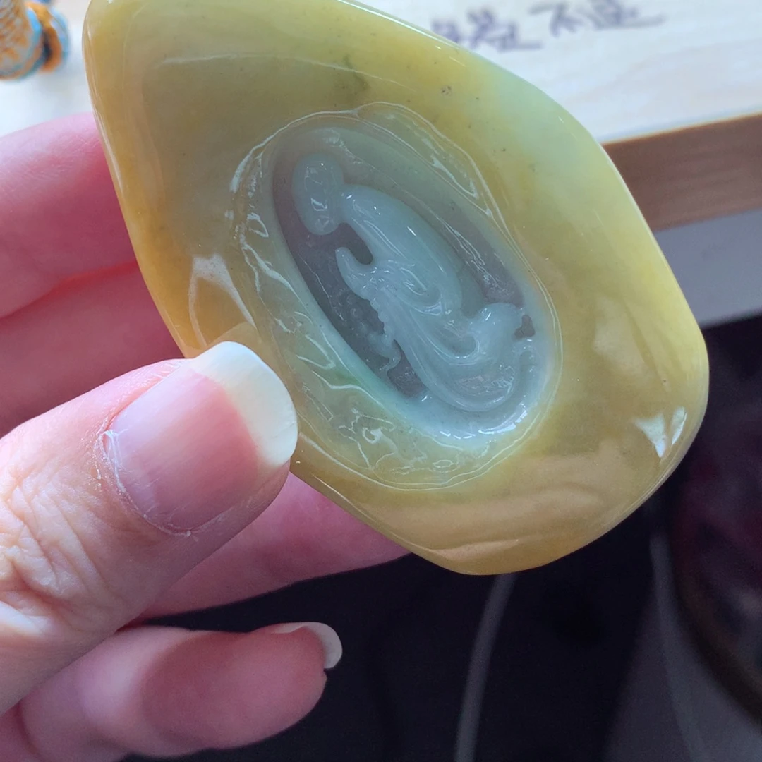 翡翠未镶嵌颈饰吊坠