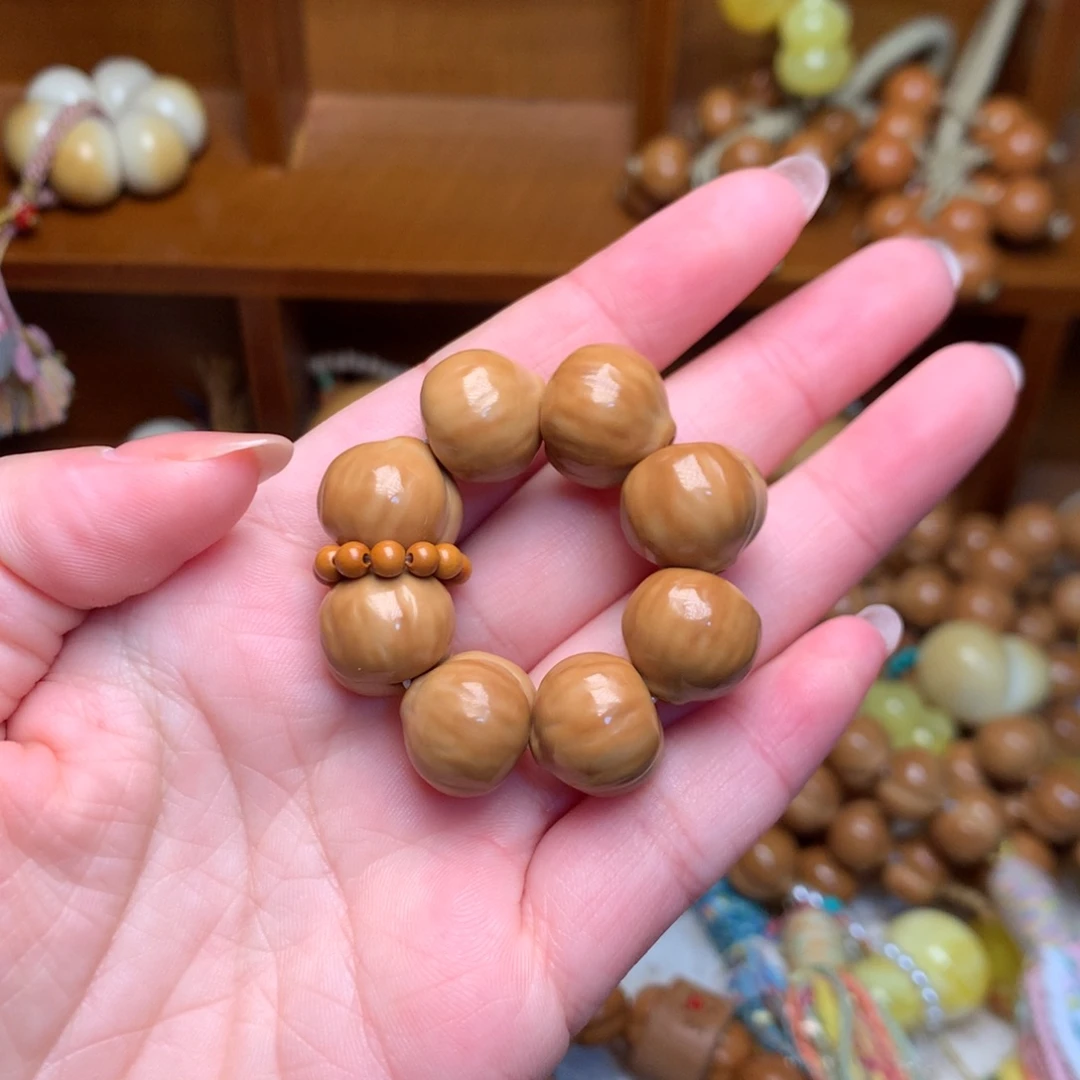 小****吊坠猴头核桃二代屁桃手捻素