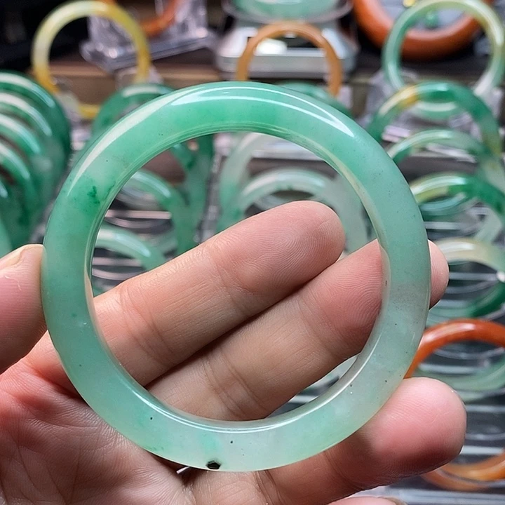 石英质玉手镯未镶嵌如***空