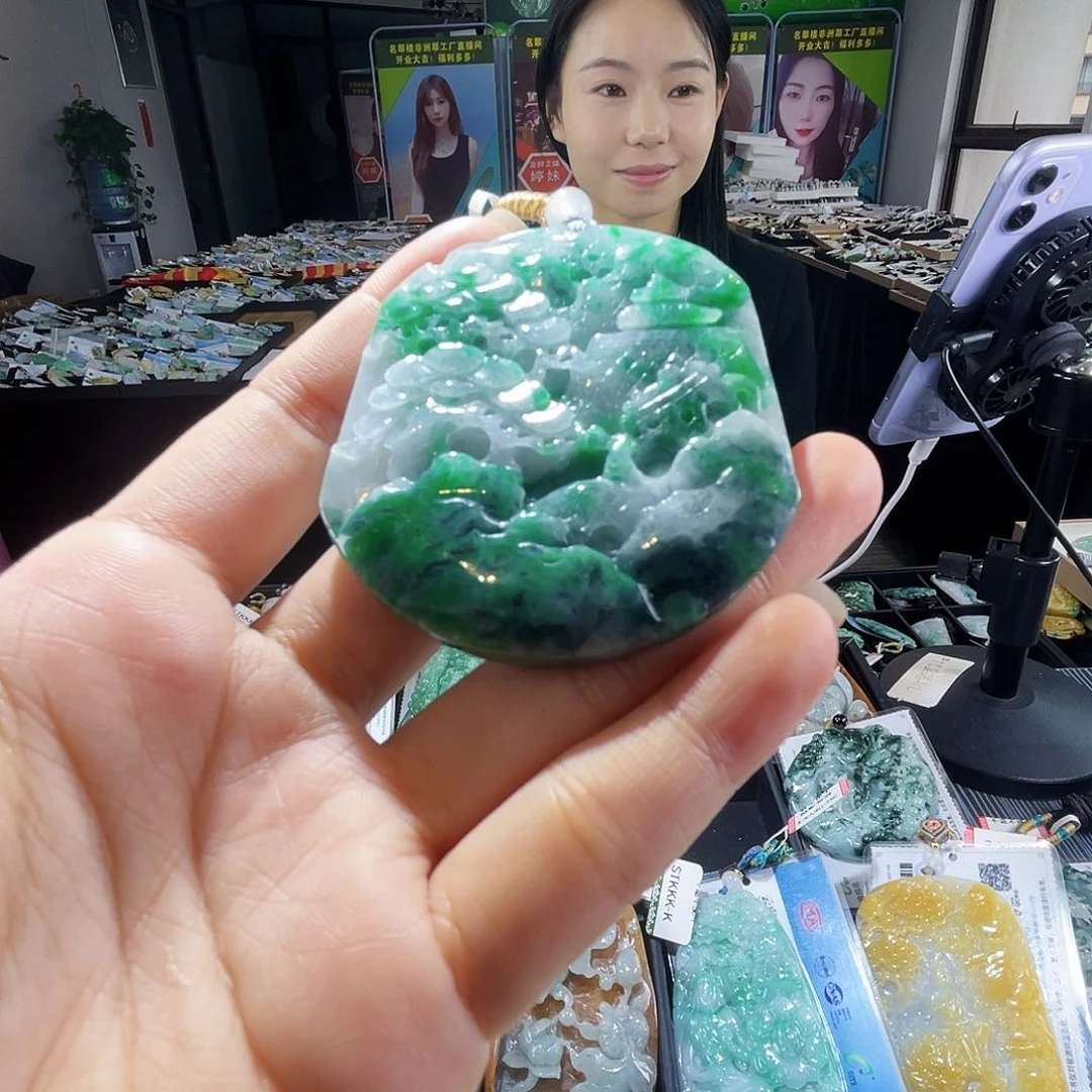 颈饰未镶嵌翡翠一