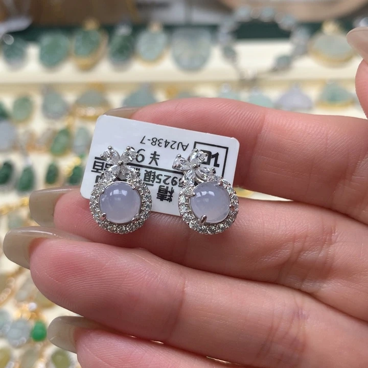 颈饰银S925镶嵌翡翠耳钉