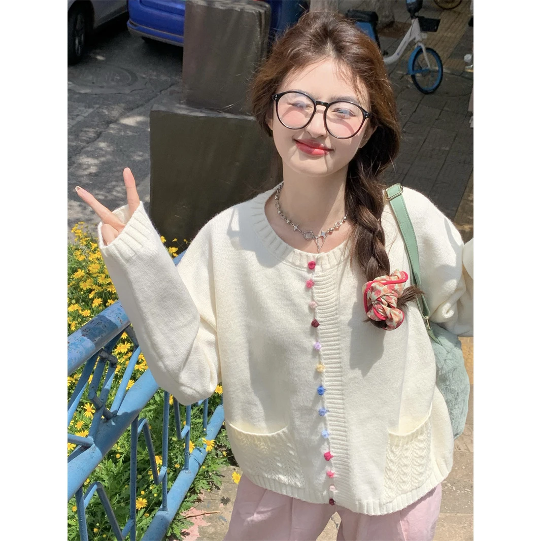 【现货清仓】甜美减龄设计感立体手工彩色花口袋宽松针织开衫毛衣