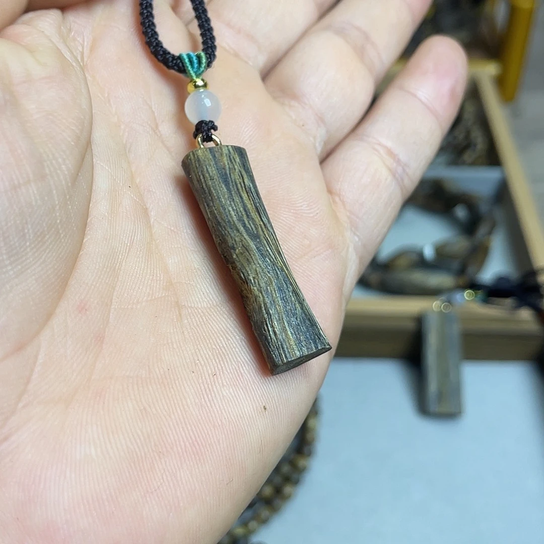 沉香碎屑沉香奇楠沉香老料花香韵