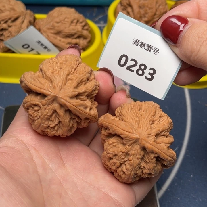 文玩核桃把件粗筋46