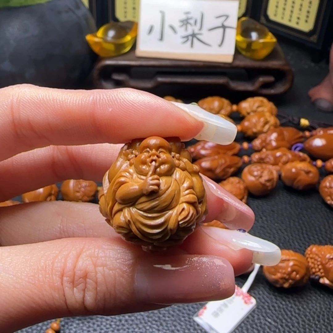 【闪购商品】橄榄核吊坠预定三步小和尚