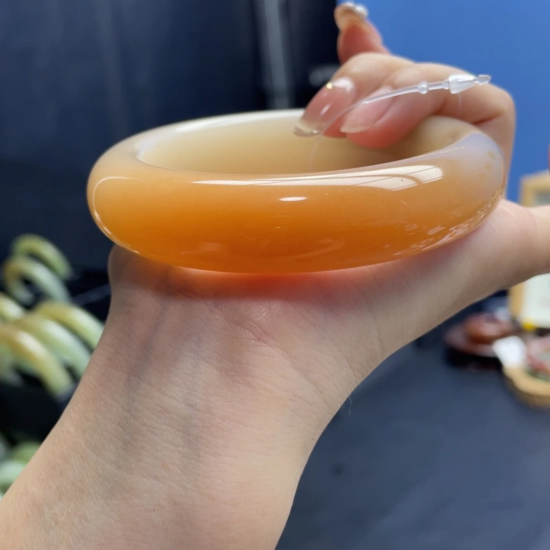 未镶嵌手镯石英岩玉过*