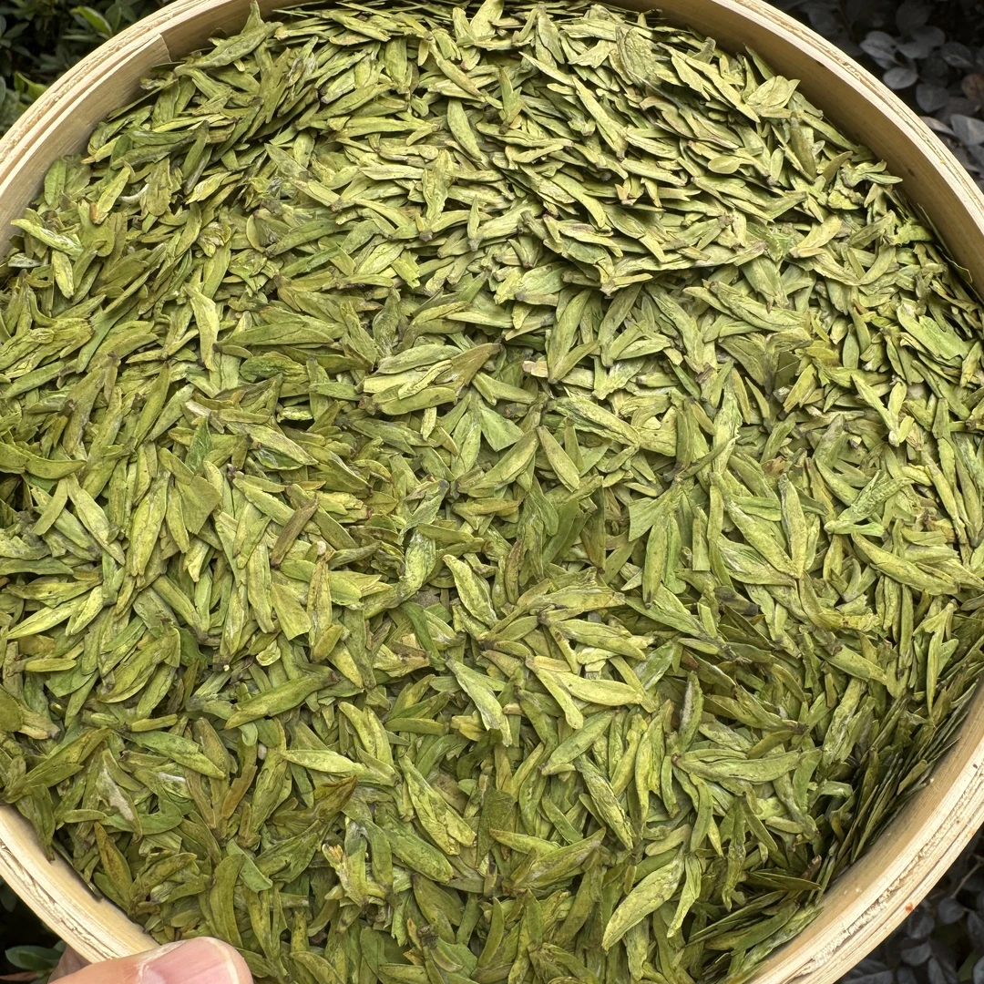 高山  农家 头春头采头牙 望~西~湖