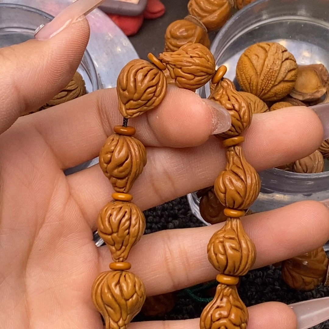 秦岭山脉龙纹桃核 15