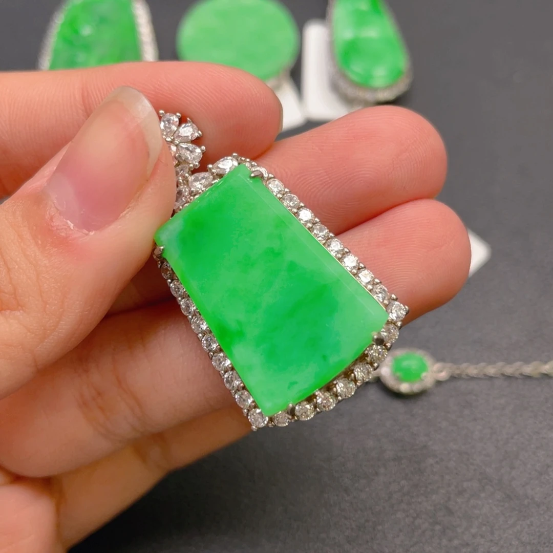 翡翠银S925镶嵌颈饰