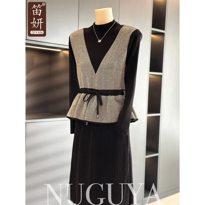 时尚洋气中长款针织连衣裙女年轻妈妈装冬季新款假两件毛衣裙中年