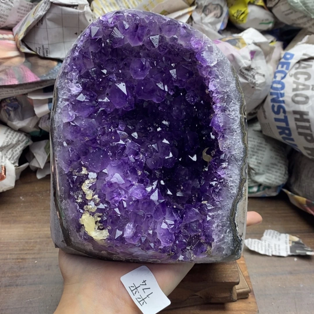 未镶嵌水晶珠宝半成品