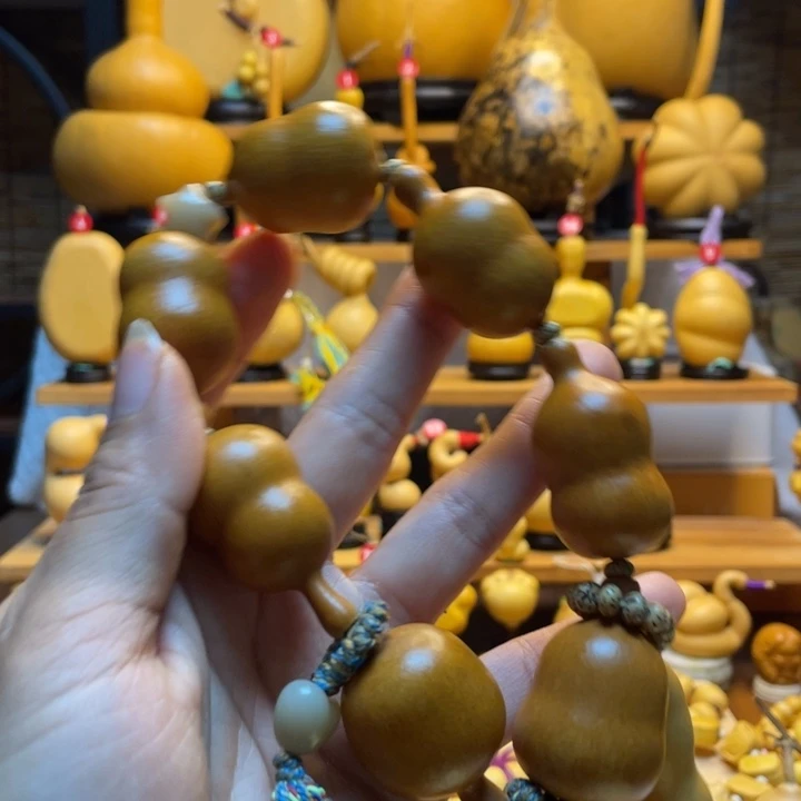 龙***主天然葫芦自然生长