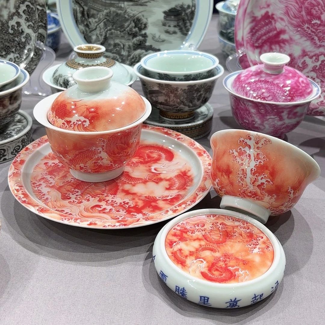 瓷片景德镇瓷器精品陈列