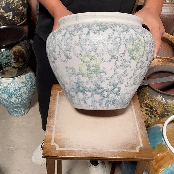 紫砂花盆口24高度26青花………