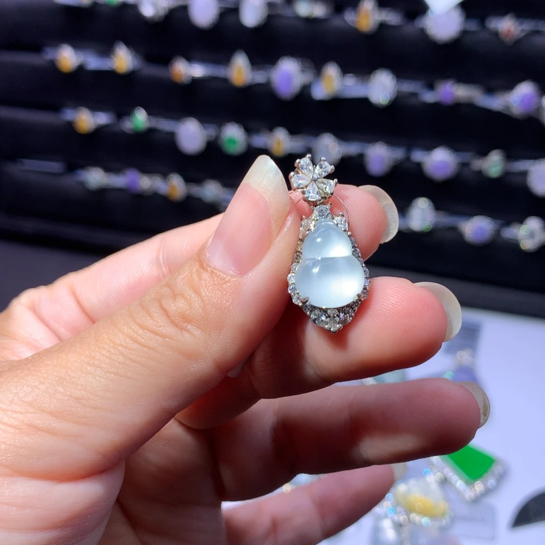 颈饰银S925镶嵌翡翠