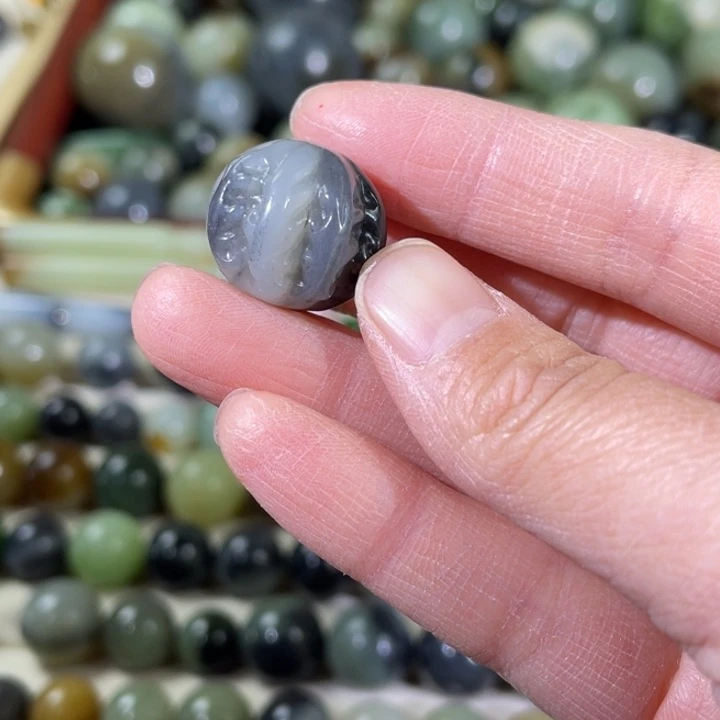 和田玉（糖玉）未镶嵌珠宝半成品20