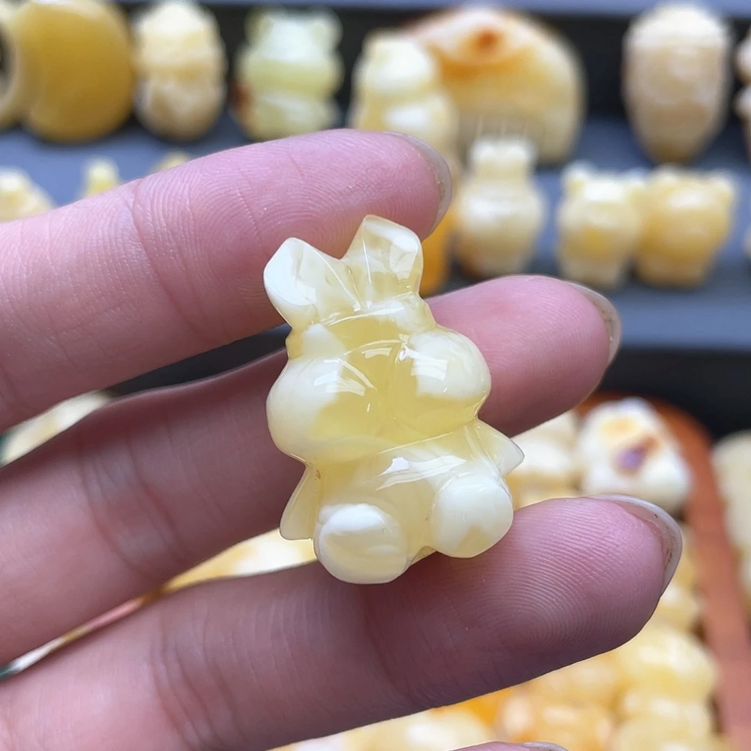 琥珀裸石未镶嵌蜜蜡