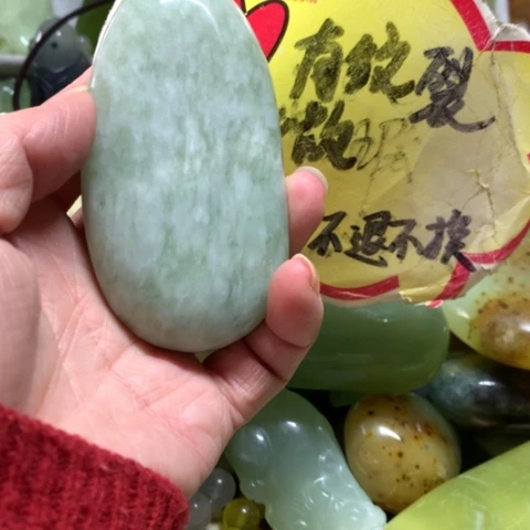 蛇纹石玉未镶嵌手把件