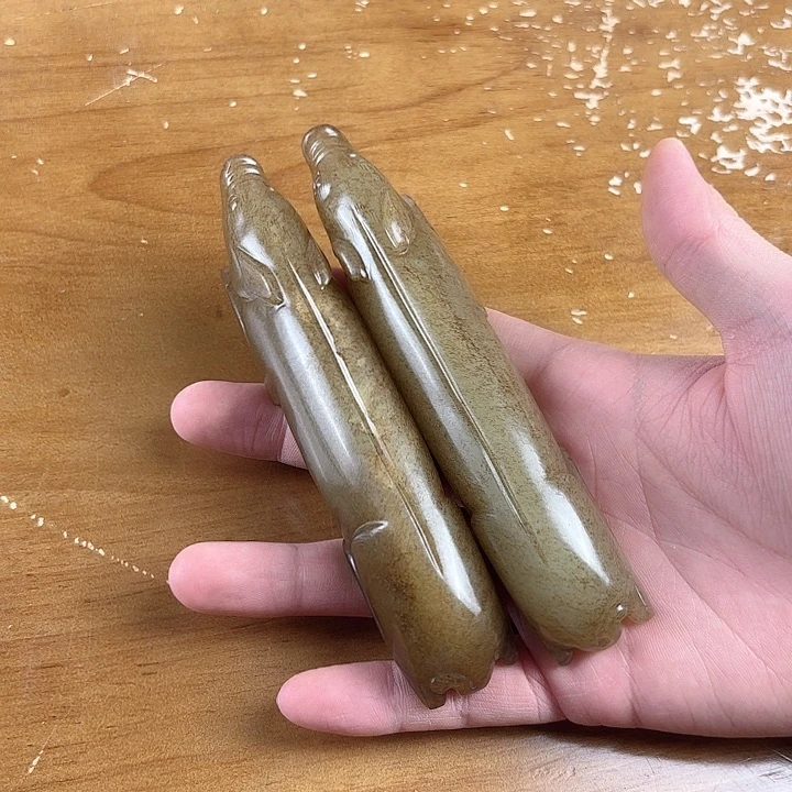 用***5和田玉未镶嵌挂件