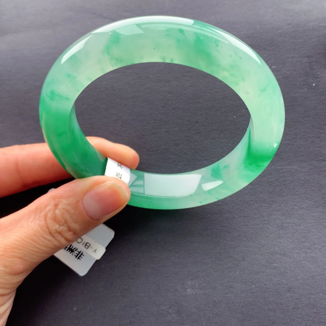 【闪购商品】未镶嵌手镯石英质玉十*