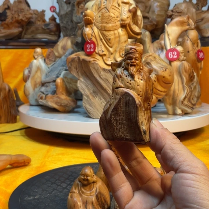 柏木（崖柏）滚*崖柏  财神