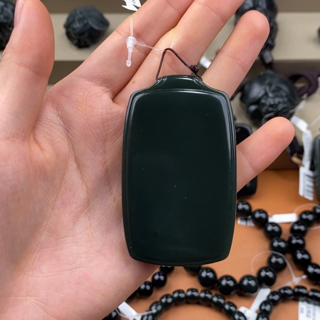 和田玉未镶嵌手串