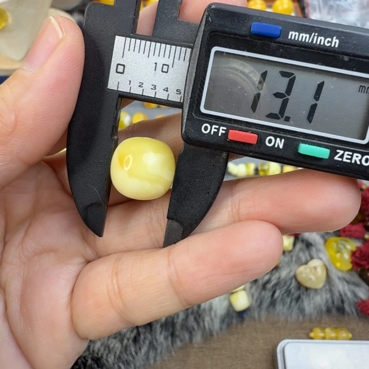 琥珀未镶嵌手链13.1*12.5