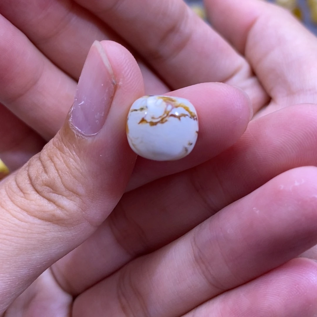 未镶嵌琥珀珠宝奇石大*几