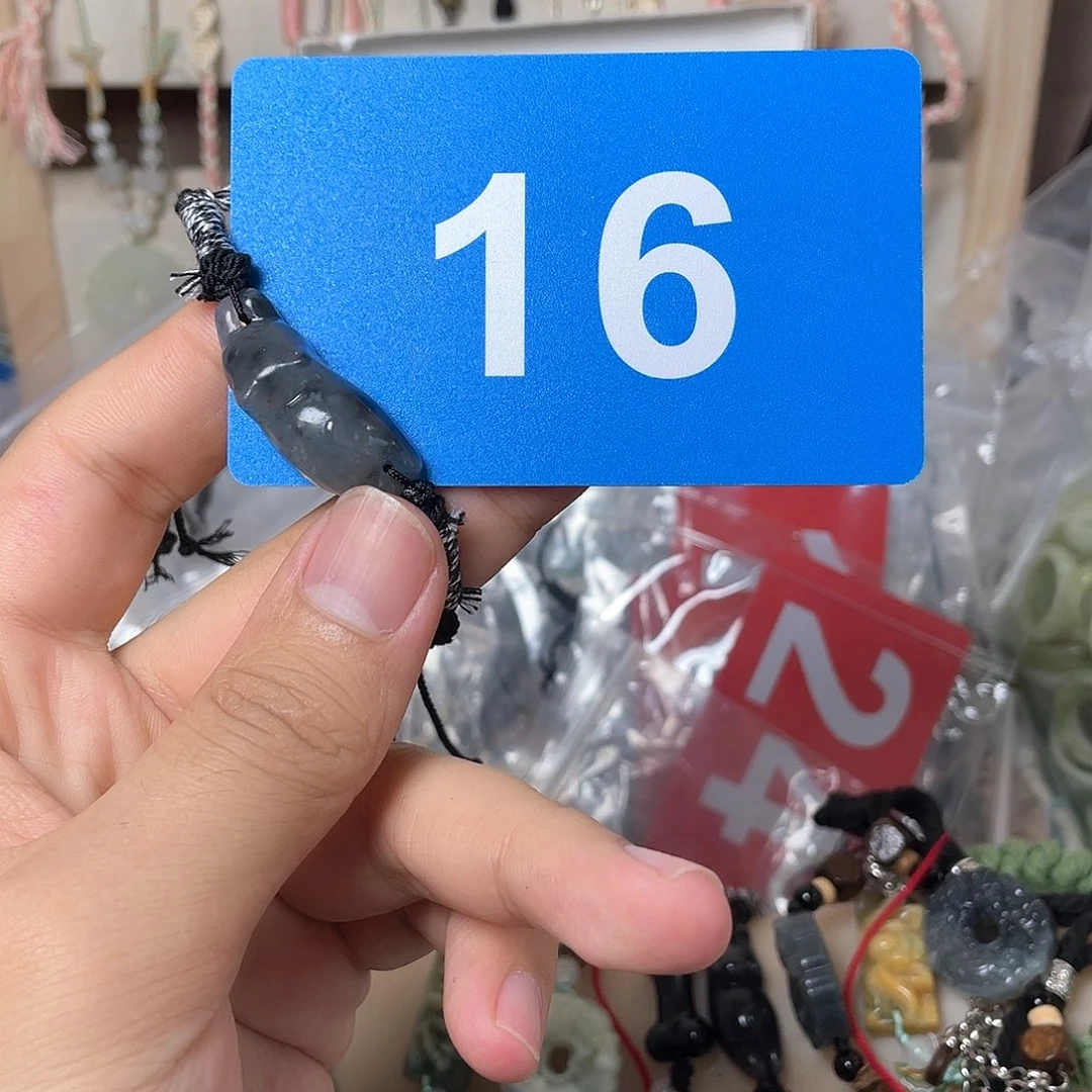 蛇纹石玉手链合金三**。