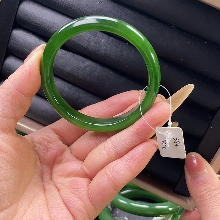 未镶嵌手镯和田玉（碧玉）明****！