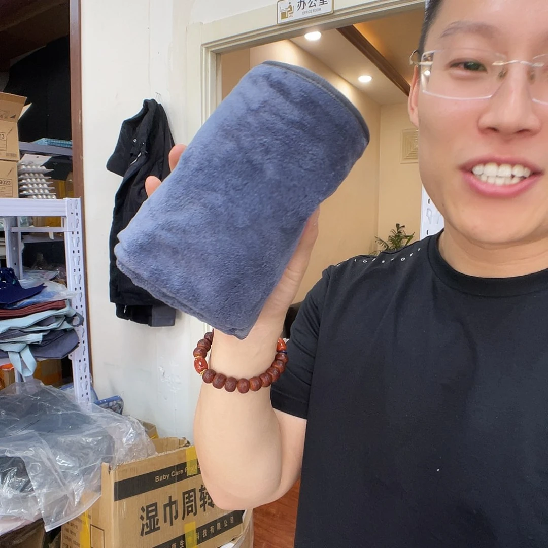 PU化妆包等各种产品和