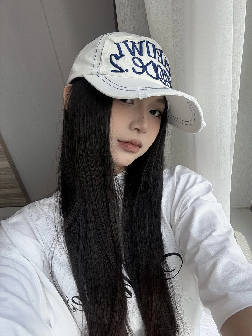 韩版字母刺绣白色棒球帽女春夏新款宽檐显脸小软顶时尚街头鸭舌帽