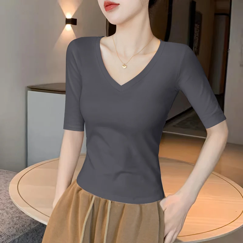 灰色中袖V领t恤女春秋2025新款修身显瘦打底衫鸡心领半袖正肩上衣