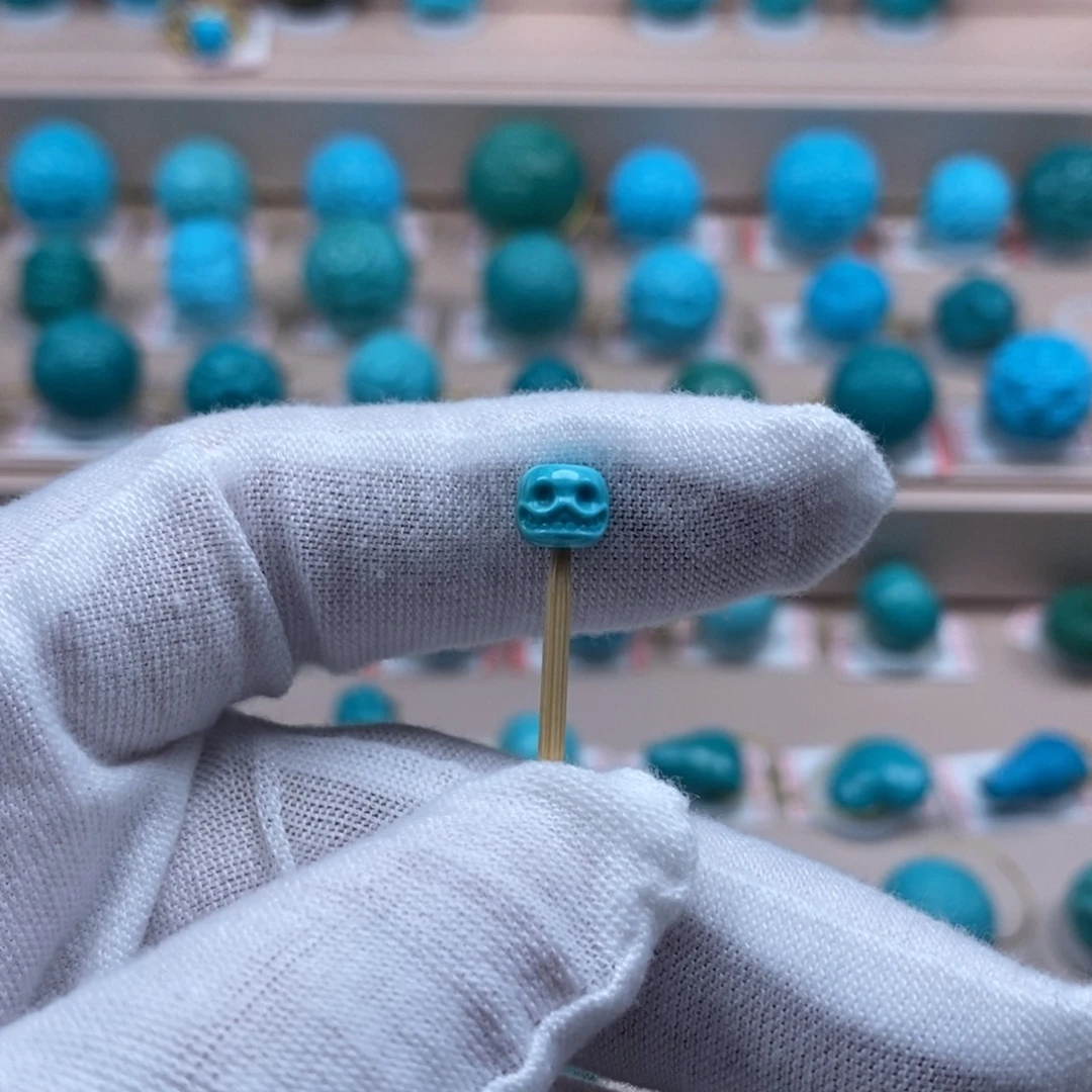 未镶嵌绿松石珠宝奇石