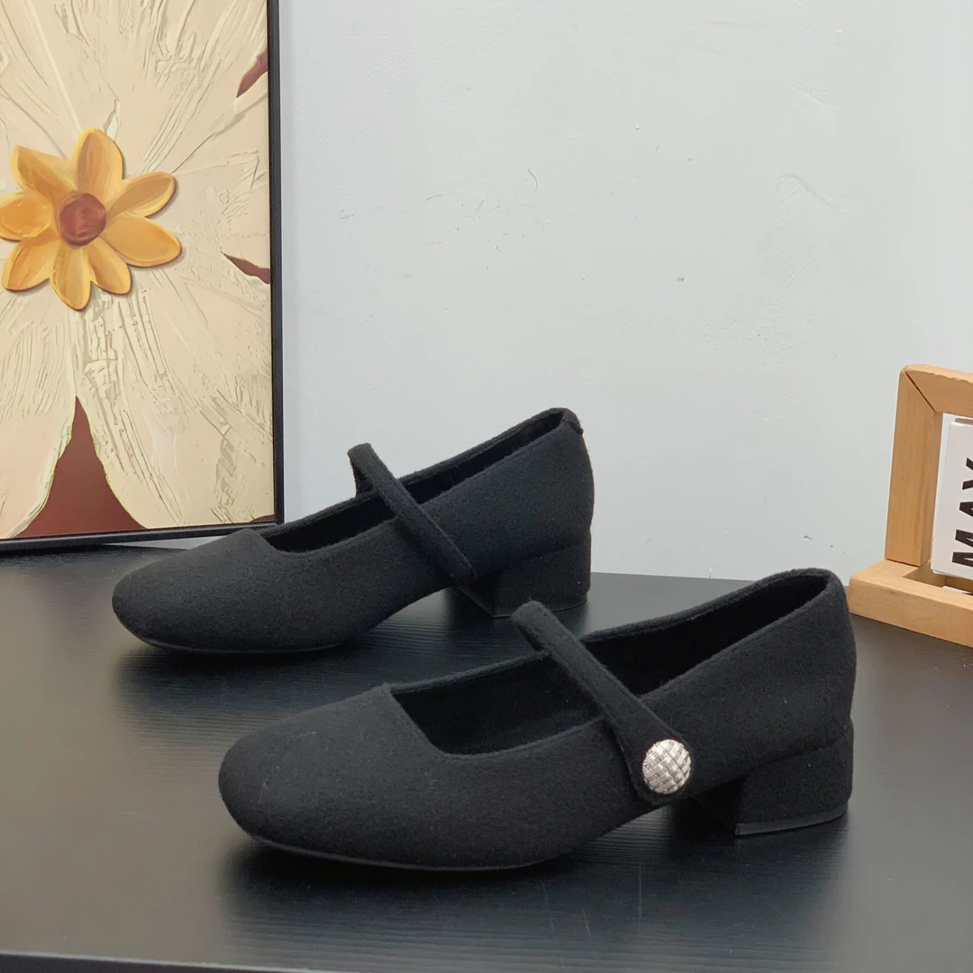 赫本风方头毛呢单鞋女2025秋冬高级感气质魔术贴粗跟浅口玛丽珍鞋