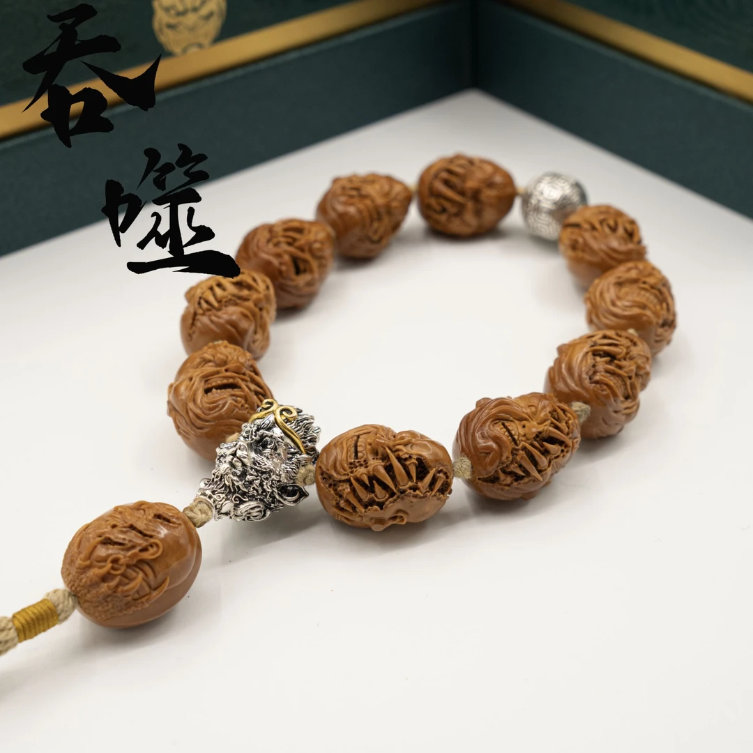 山鬼工作室手工雕刻吞噬恶僧橄榄核手工雕刻恶僧手持手串高货